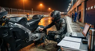 Beyond the Spec Sheet: How to Decode Motorcycle Reviews Like a Development Rider