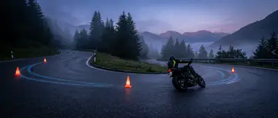 Dynamic Line Control: Turning Your Motorcycle Into a Precise Trajectory Tool